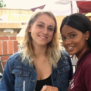 Meet your Posher, Stephanie